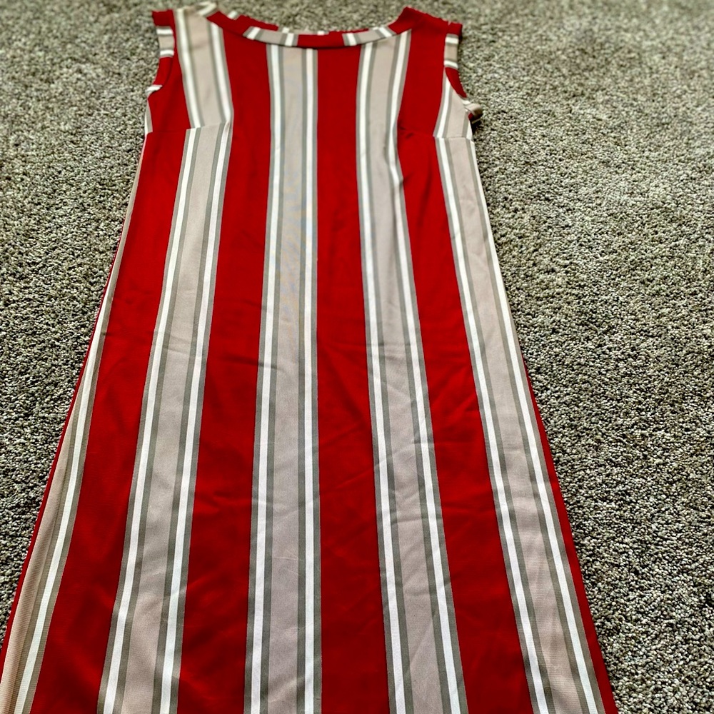 Small sleek vintage dress